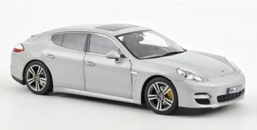 187609 Porsche Panamera Turbo 2009 Silver 1:18